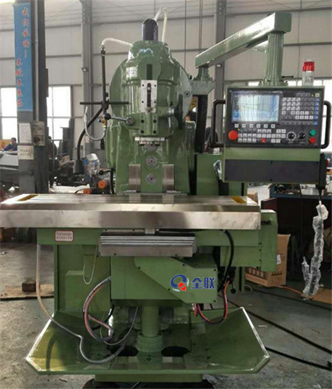 立式升降(jiang)台數控銑(xi)床 立(li)式升降台(tai)數控銑床(chuang)