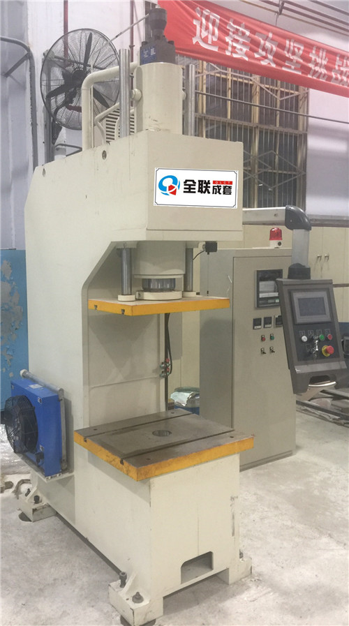 液壓機 液壓機(jī)