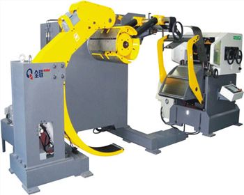 數控(kòng)送料機